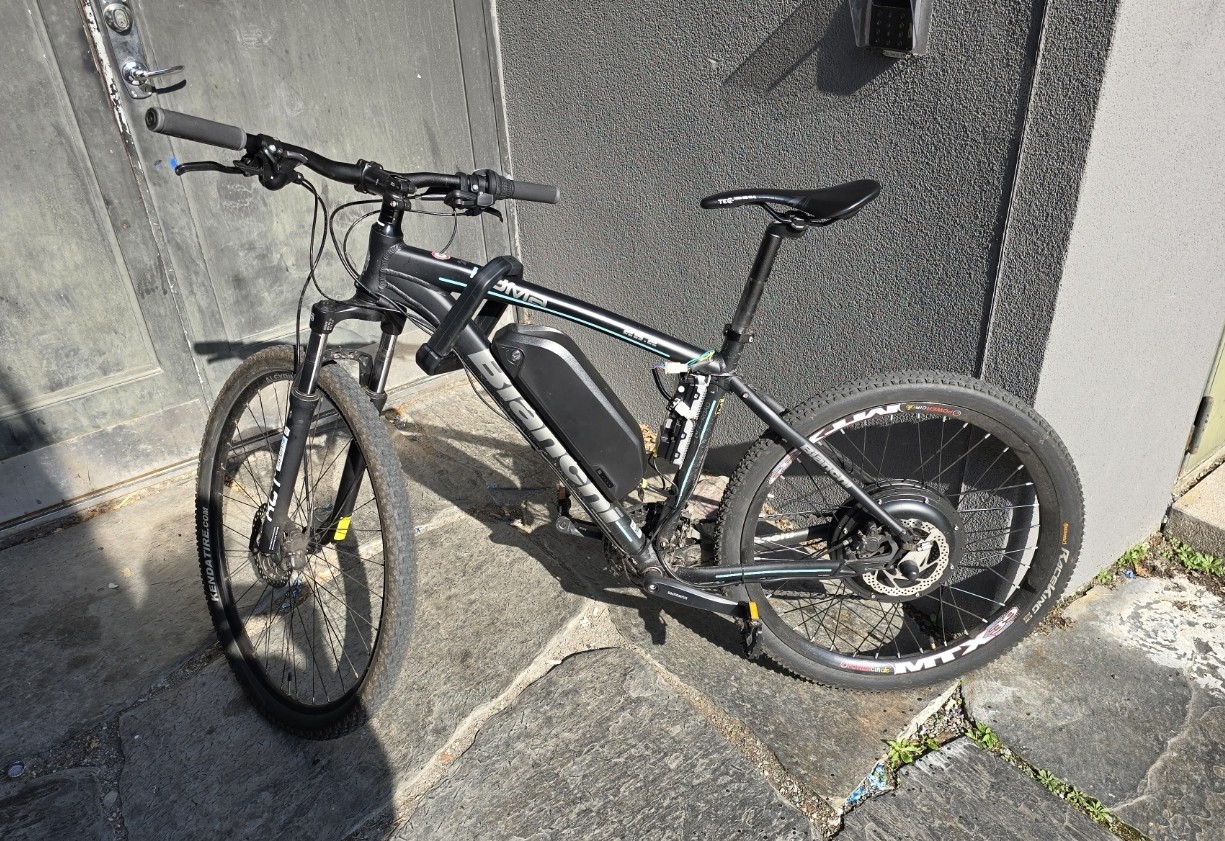 GBIKE 1 mounted on Bianchi MTB